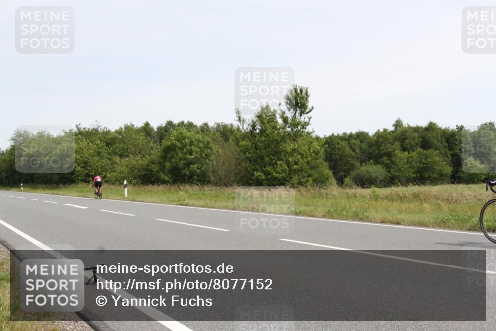 22.06.2025 - Viking Triathlon Yannick Fuchs http://msf.ph/oto/8077152 22.06.2025 12:01:35 Radfahren 16, 36, 133, 146, 213, 249 meine-sportfotos.de