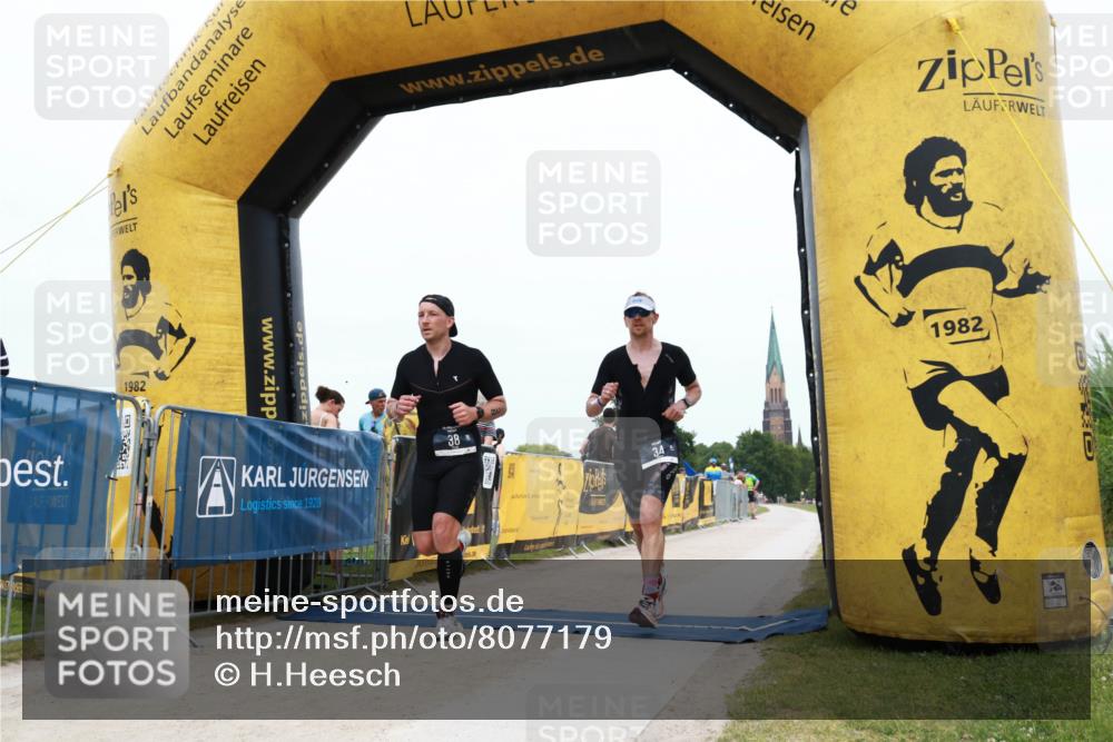 22.06.2025 - Viking Triathlon H.Heesch http://msf.ph/oto/8077179 22.06.2025 15:03:02 Laufen 19, 34, 38, 206, 536 meine-sportfotos.de