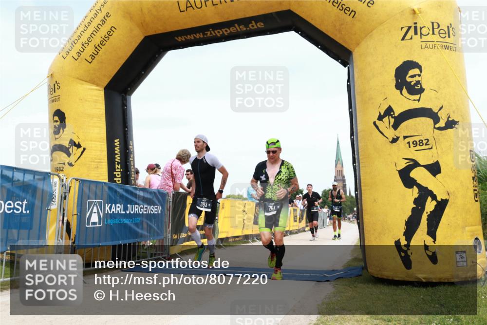 22.06.2025 - Viking Triathlon H.Heesch http://msf.ph/oto/8077220 22.06.2025 14:24:45 Laufen 38, 84, 261, 336, 393 meine-sportfotos.de
