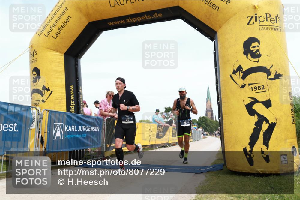 22.06.2025 - Viking Triathlon H.Heesch http://msf.ph/oto/8077229 22.06.2025 14:24:48 Laufen 38, 84, 261, 336, 393 meine-sportfotos.de