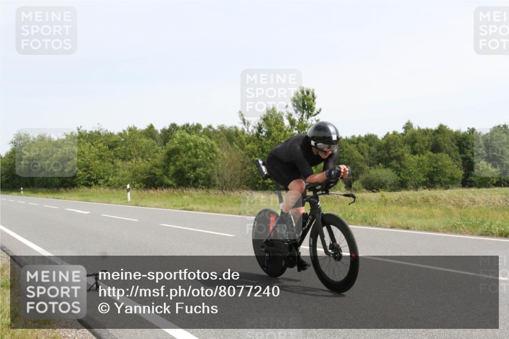 22.06.2025 - Viking Triathlon Yannick Fuchs http://msf.ph/oto/8077240 22.06.2025 12:02:13 Radfahren 62, 349, 620, 654 meine-sportfotos.de
