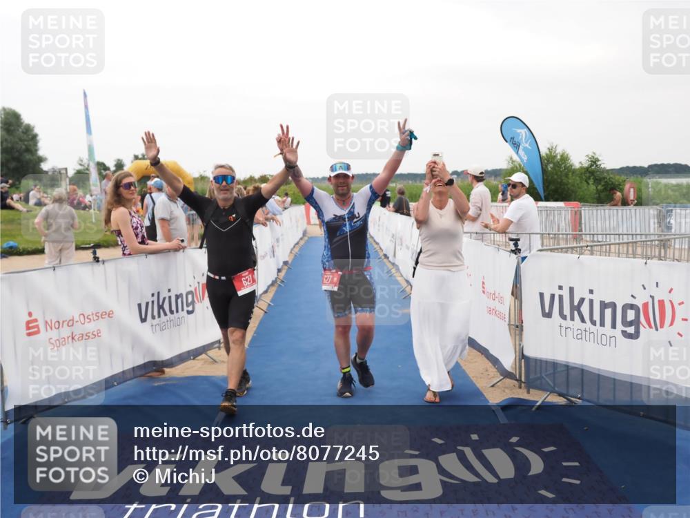 22.06.2025 - Viking Triathlon MichiJ http://msf.ph/oto/8077245 22.06.2025 15:54:46 Ziel 627 meine-sportfotos.de