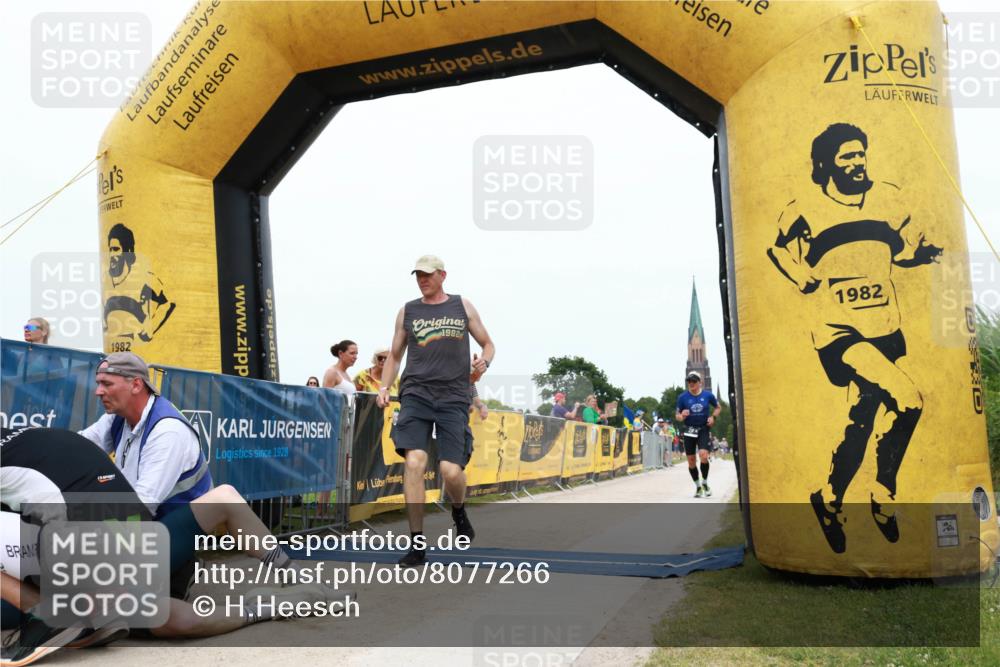 22.06.2025 - Viking Triathlon H.Heesch http://msf.ph/oto/8077266 22.06.2025 15:04:54 Laufen 214 meine-sportfotos.de