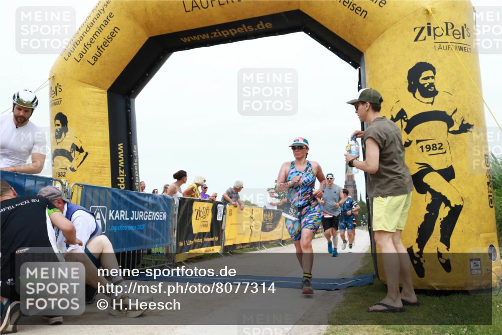 22.06.2025 - Viking Triathlon H.Heesch http://msf.ph/oto/8077314 22.06.2025 15:05:19 Laufen 192, 443, 466, 647 meine-sportfotos.de