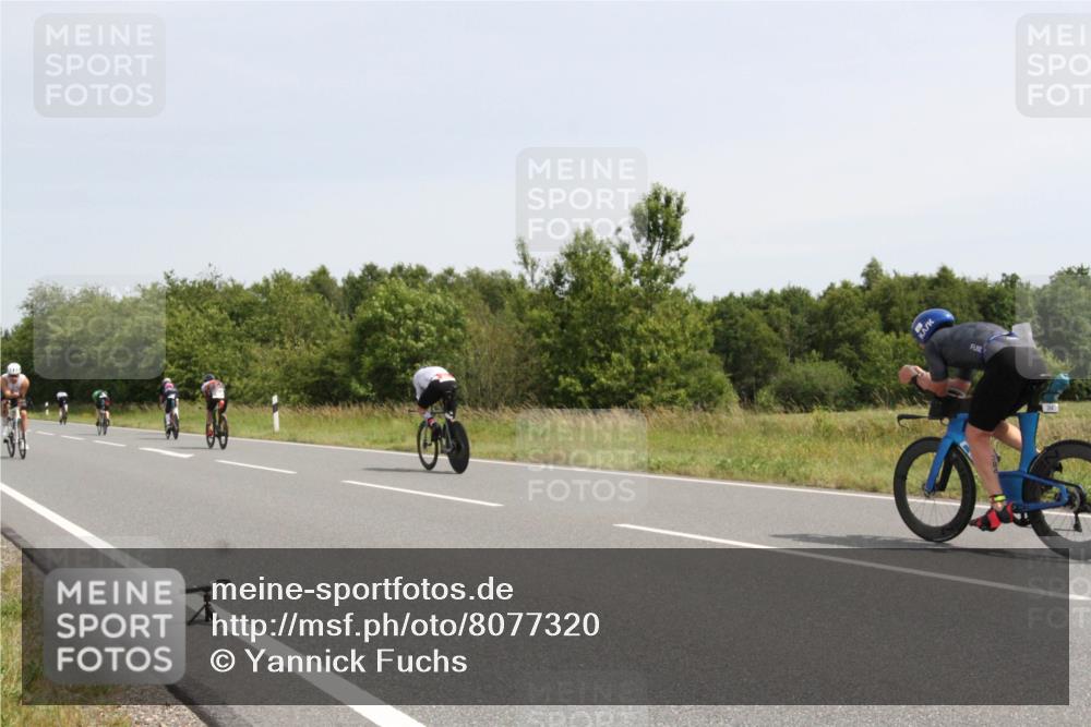 22.06.2025 - Viking Triathlon Yannick Fuchs http://msf.ph/oto/8077320 22.06.2025 12:02:32 Radfahren 90, 198, 278, 350, 384, 388, 407, 423, 522, 526, 534, 536, 642 meine-sportfotos.de
