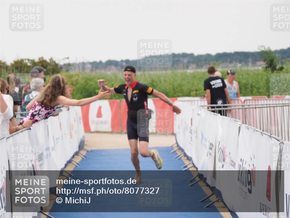 22.06.2025 - Viking Triathlon MichiJ http://msf.ph/oto/8077327 22.06.2025 16:02:44 Ziel 102 meine-sportfotos.de