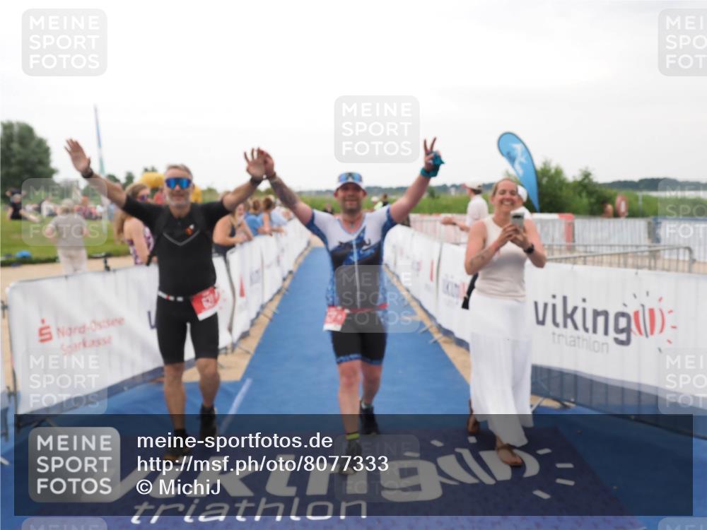 22.06.2025 - Viking Triathlon MichiJ http://msf.ph/oto/8077333 22.06.2025 15:54:47 Ziel 530, 627 meine-sportfotos.de