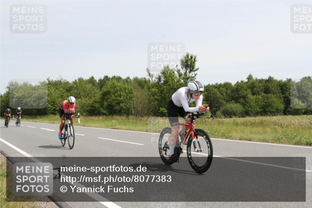 22.06.2025 - Viking Triathlon Yannick Fuchs http://msf.ph/oto/8077383 22.06.2025 12:02:41 Radfahren 18, 40, 122, 187, 209, 278, 316, 317, 350, 374, 395, 428, 452, 506, 536, 546, 630 meine-sportfotos.de