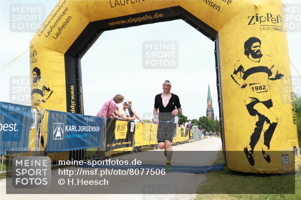22.06.2025 - Viking Triathlon H.Heesch http://msf.ph/oto/8077506 22.06.2025 14:28:40 Laufen 98, 377, 550 meine-sportfotos.de