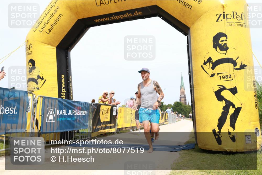 22.06.2025 - Viking Triathlon H.Heesch http://msf.ph/oto/8077519 22.06.2025 15:15:12 Laufen 374, 638 meine-sportfotos.de