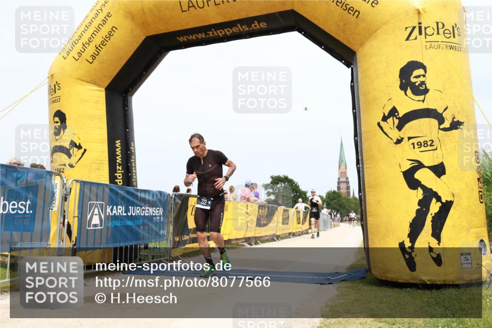 22.06.2025 - Viking Triathlon H.Heesch http://msf.ph/oto/8077566 22.06.2025 15:15:43 Laufen 222 meine-sportfotos.de