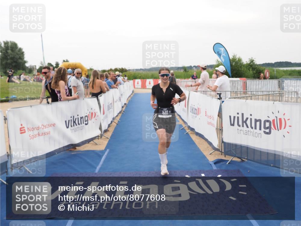 22.06.2025 - Viking Triathlon MichiJ http://msf.ph/oto/8077608 22.06.2025 15:54:54 Ziel 530 meine-sportfotos.de