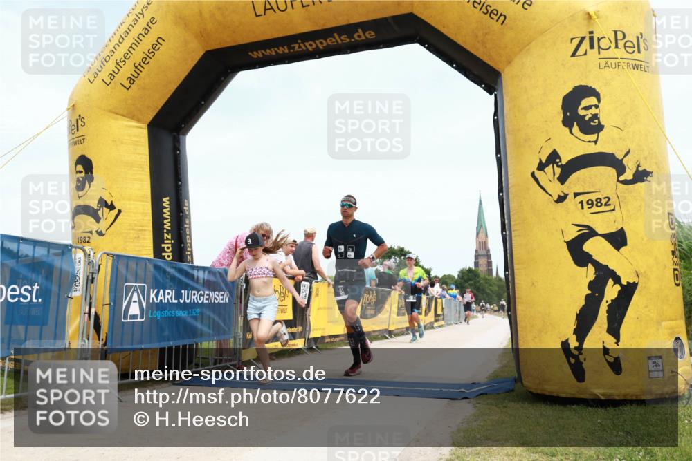 22.06.2025 - Viking Triathlon H.Heesch http://msf.ph/oto/8077622 22.06.2025 14:30:22 Laufen 81, 156, 418, 636 meine-sportfotos.de