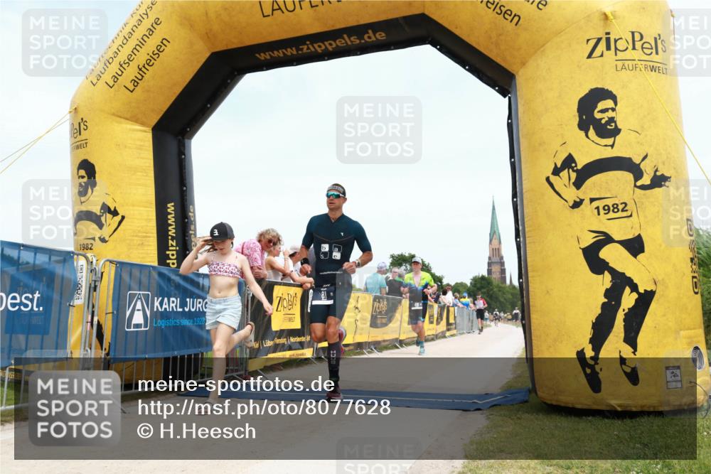22.06.2025 - Viking Triathlon H.Heesch http://msf.ph/oto/8077628 22.06.2025 14:30:22 Laufen 81, 156, 418, 636 meine-sportfotos.de