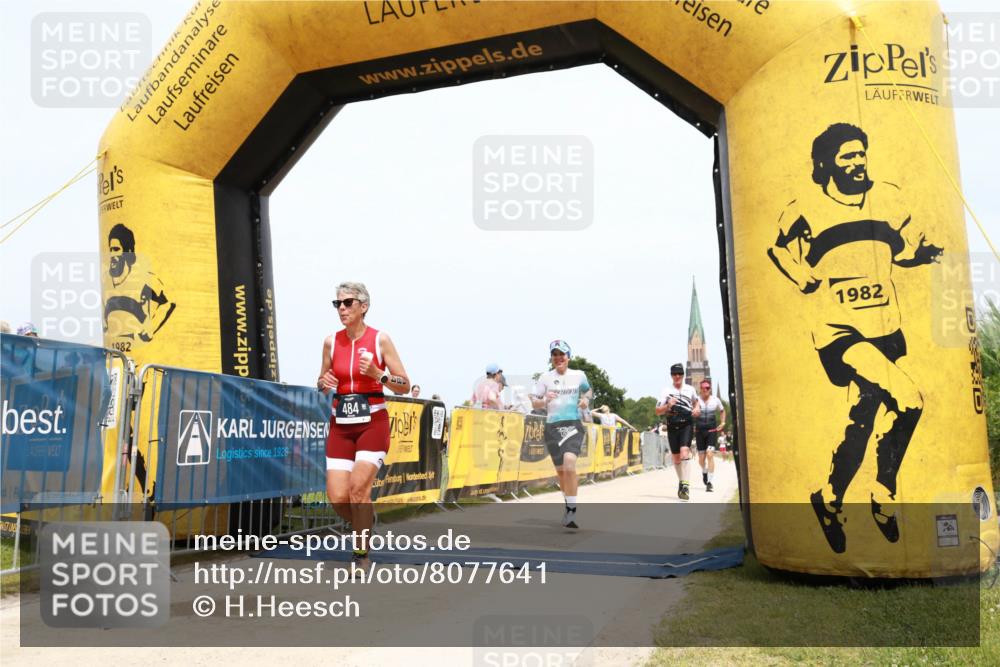 22.06.2025 - Viking Triathlon H.Heesch http://msf.ph/oto/8077641 22.06.2025 15:16:46 Laufen 256, 290, 390, 484 meine-sportfotos.de