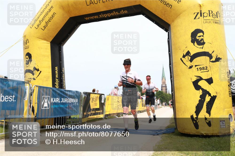 22.06.2025 - Viking Triathlon H.Heesch http://msf.ph/oto/8077650 22.06.2025 15:16:48 Laufen 55, 256, 290, 390, 484 meine-sportfotos.de
