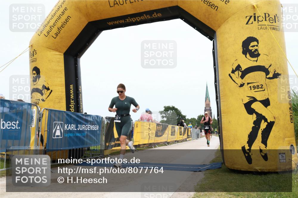 22.06.2025 - Viking Triathlon H.Heesch http://msf.ph/oto/8077764 22.06.2025 15:18:13 Laufen 235, 247 meine-sportfotos.de