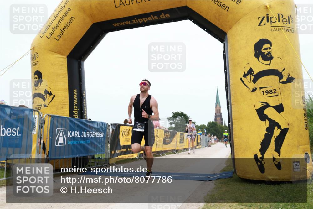 22.06.2025 - Viking Triathlon H.Heesch http://msf.ph/oto/8077786 22.06.2025 15:18:23 Laufen 175, 327, 399 meine-sportfotos.de