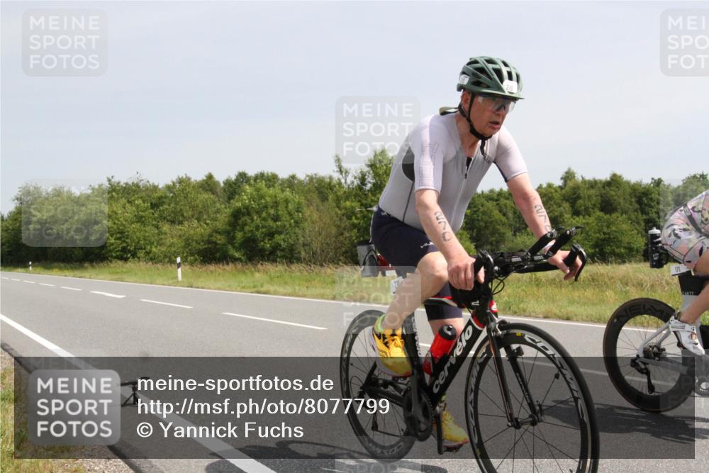 22.06.2025 - Viking Triathlon Yannick Fuchs http://msf.ph/oto/8077799 22.06.2025 12:04:33 Radfahren 175, 270, 296, 399, 412, 430, 533 meine-sportfotos.de