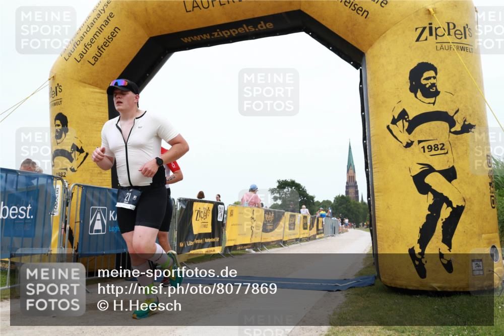 22.06.2025 - Viking Triathlon H.Heesch http://msf.ph/oto/8077869 22.06.2025 15:19:22 Laufen 21, 358, 387 meine-sportfotos.de