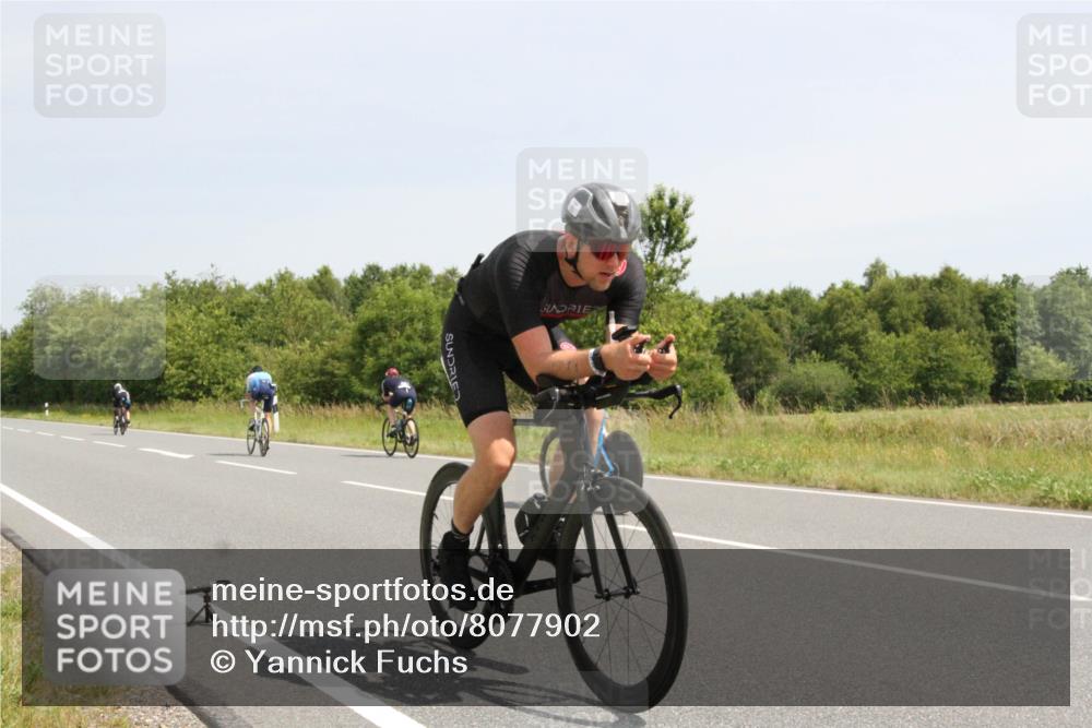 22.06.2025 - Viking Triathlon Yannick Fuchs http://msf.ph/oto/8077902 22.06.2025 12:04:54 Radfahren 9, 26, 80, 170, 272, 273, 299, 496 meine-sportfotos.de