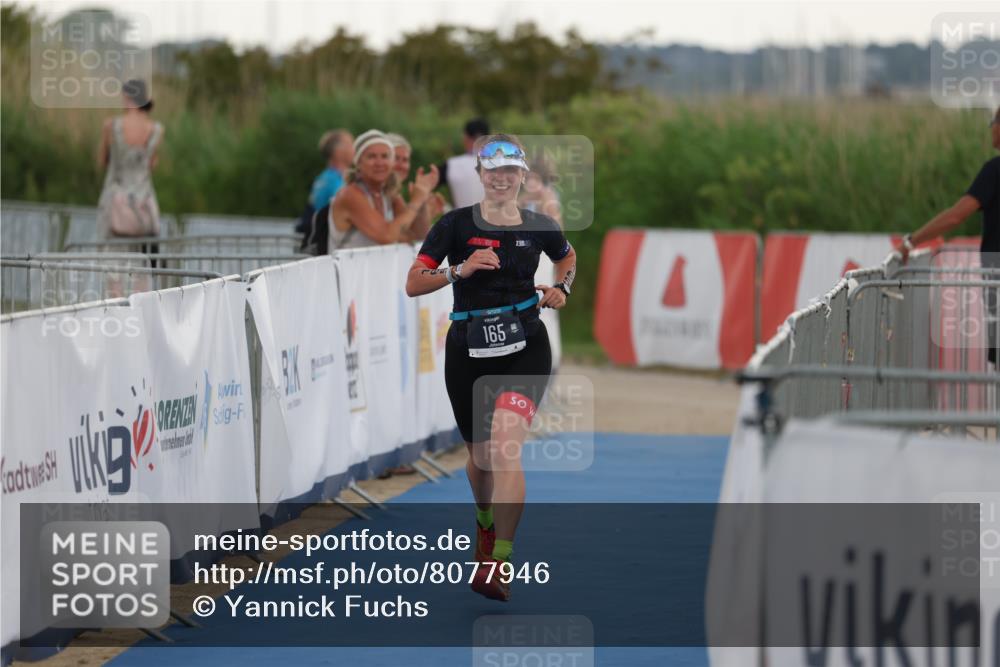 22.06.2025 - Viking Triathlon Yannick Fuchs http://msf.ph/oto/8077946 22.06.2025 16:30:43 Ziel 165 meine-sportfotos.de