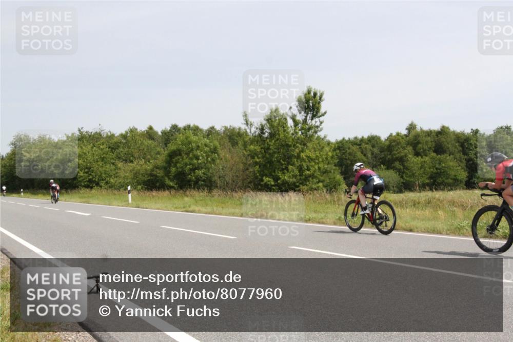 22.06.2025 - Viking Triathlon Yannick Fuchs http://msf.ph/oto/8077960 22.06.2025 12:05:10 Radfahren 50, 155, 418, 474, 507, 525 meine-sportfotos.de