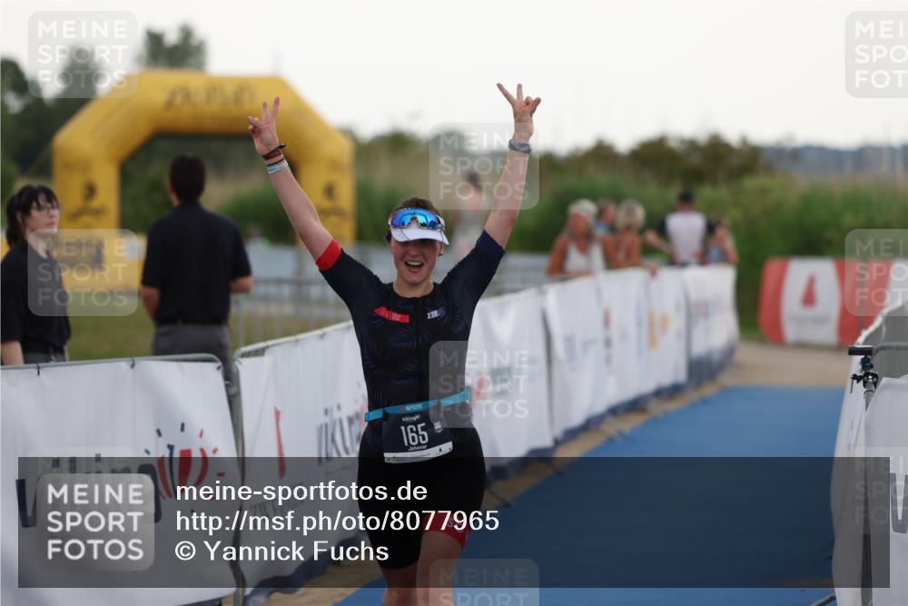 22.06.2025 - Viking Triathlon Yannick Fuchs http://msf.ph/oto/8077965 22.06.2025 16:30:45 Ziel 165 meine-sportfotos.de