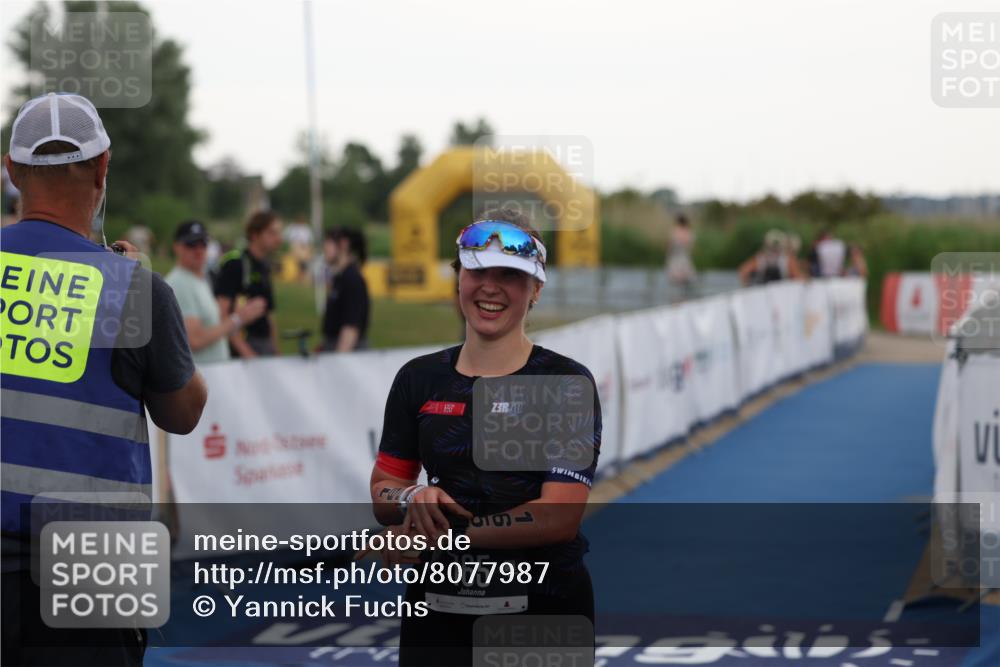 22.06.2025 - Viking Triathlon Yannick Fuchs http://msf.ph/oto/8077987 22.06.2025 16:30:47 Ziel 165 meine-sportfotos.de
