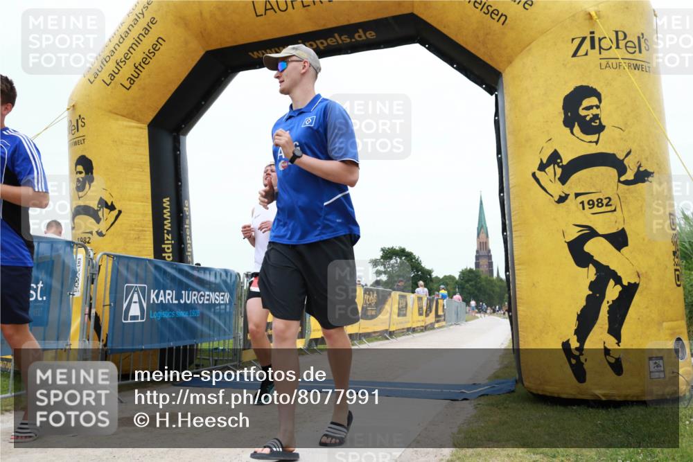 22.06.2025 - Viking Triathlon H.Heesch http://msf.ph/oto/8077991 22.06.2025 15:22:39 Laufen 658 meine-sportfotos.de