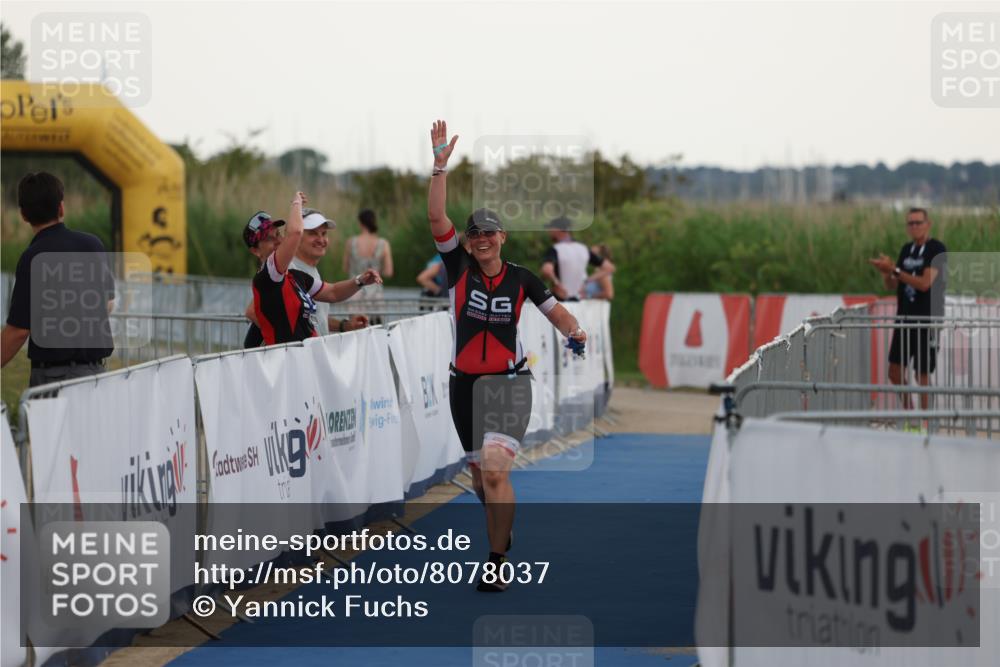 22.06.2025 - Viking Triathlon Yannick Fuchs http://msf.ph/oto/8078037 22.06.2025 16:31:42 Ziel 315 meine-sportfotos.de