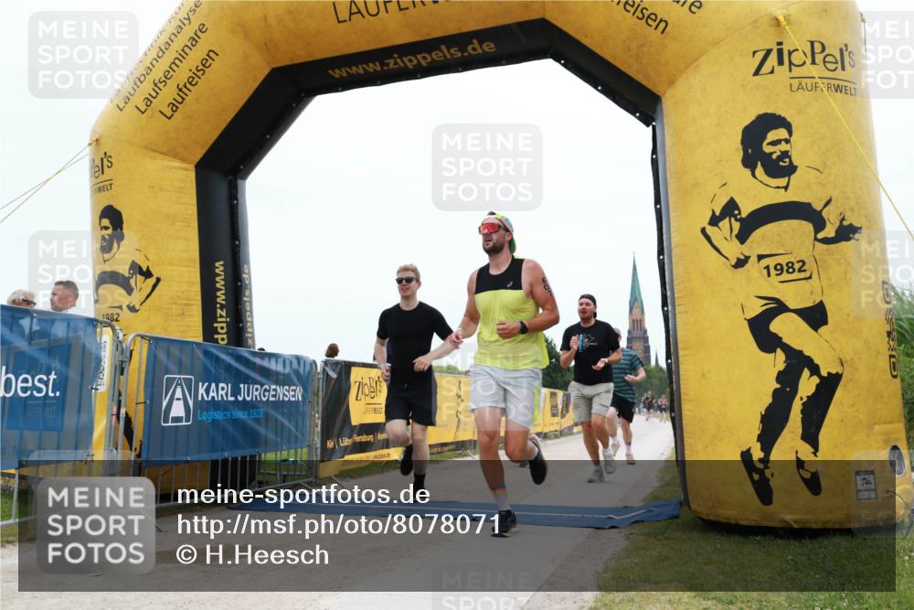 22.06.2025 - Viking Triathlon H.Heesch http://msf.ph/oto/8078071 22.06.2025 15:24:31 Laufen 210, 607 meine-sportfotos.de
