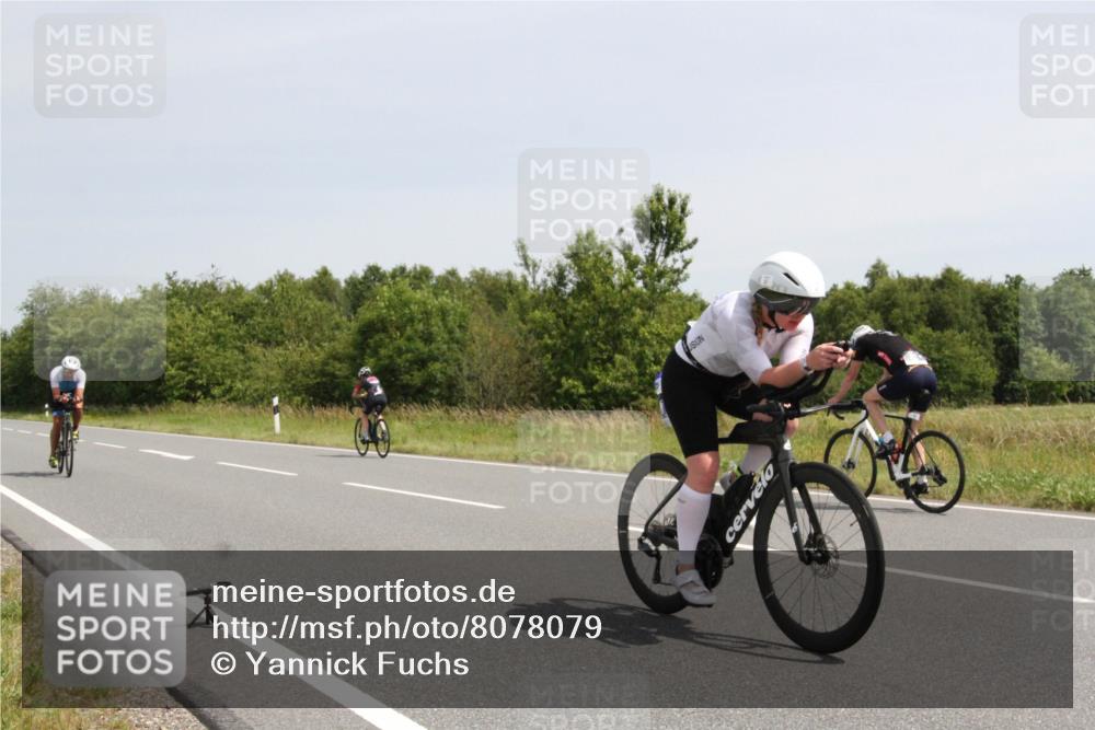 22.06.2025 - Viking Triathlon Yannick Fuchs http://msf.ph/oto/8078079 22.06.2025 12:05:40 Radfahren 47, 102, 145, 158, 176, 183, 368, 485, 652 meine-sportfotos.de
