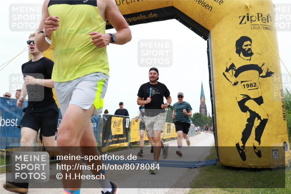 22.06.2025 - Viking Triathlon H.Heesch http://msf.ph/oto/8078084 22.06.2025 15:24:31 Laufen 210, 607 meine-sportfotos.de