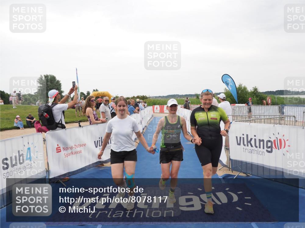 22.06.2025 - Viking Triathlon MichiJ http://msf.ph/oto/8078117 22.06.2025 15:55:09 Ziel 636 meine-sportfotos.de