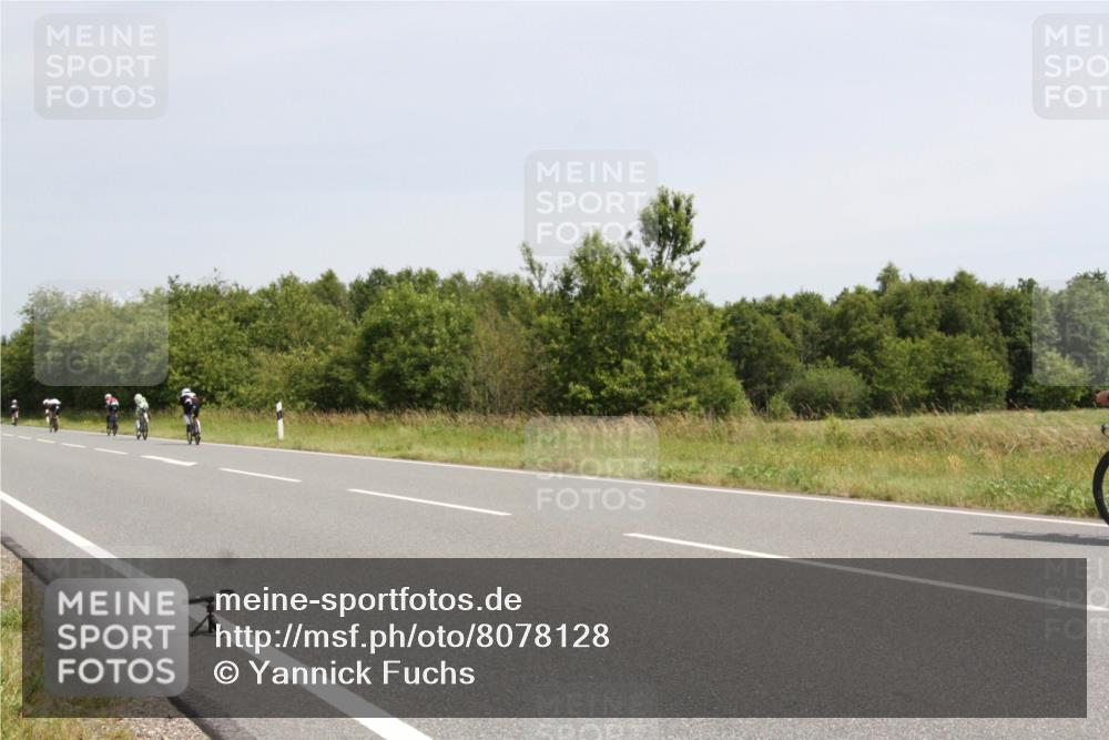 22.06.2025 - Viking Triathlon Yannick Fuchs http://msf.ph/oto/8078128 22.06.2025 12:05:49 Radfahren 20, 176, 387, 425, 543, 637 meine-sportfotos.de