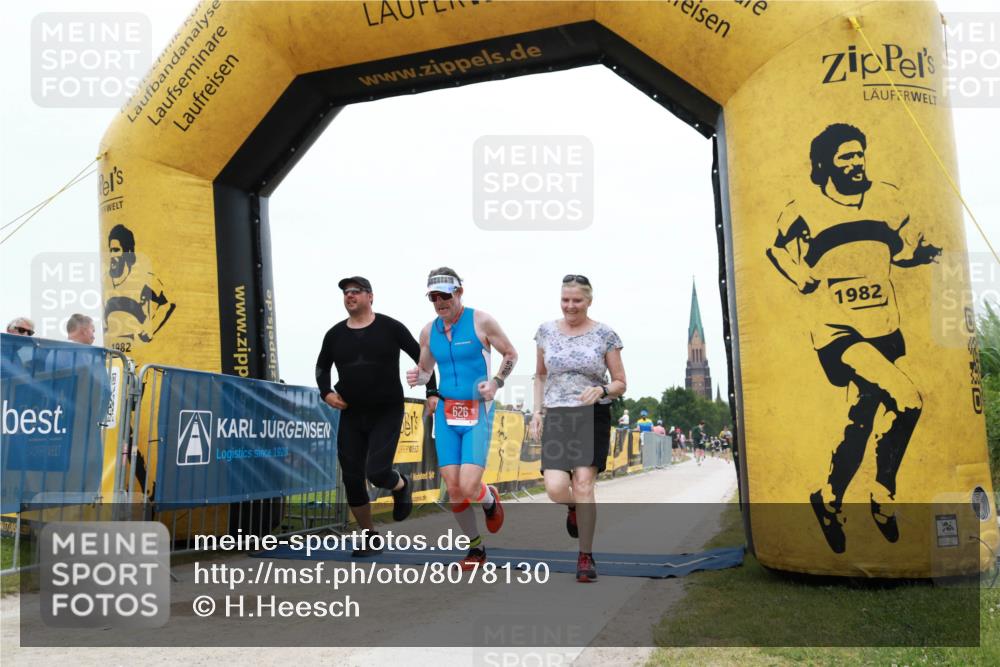 22.06.2025 - Viking Triathlon H.Heesch http://msf.ph/oto/8078130 22.06.2025 15:24:59 Laufen 626 meine-sportfotos.de