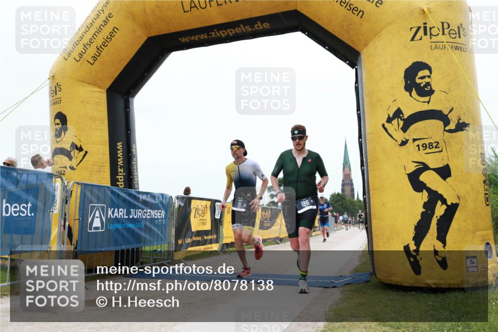 22.06.2025 - Viking Triathlon H.Heesch http://msf.ph/oto/8078138 22.06.2025 15:25:11 Laufen 91, 186, 394 meine-sportfotos.de