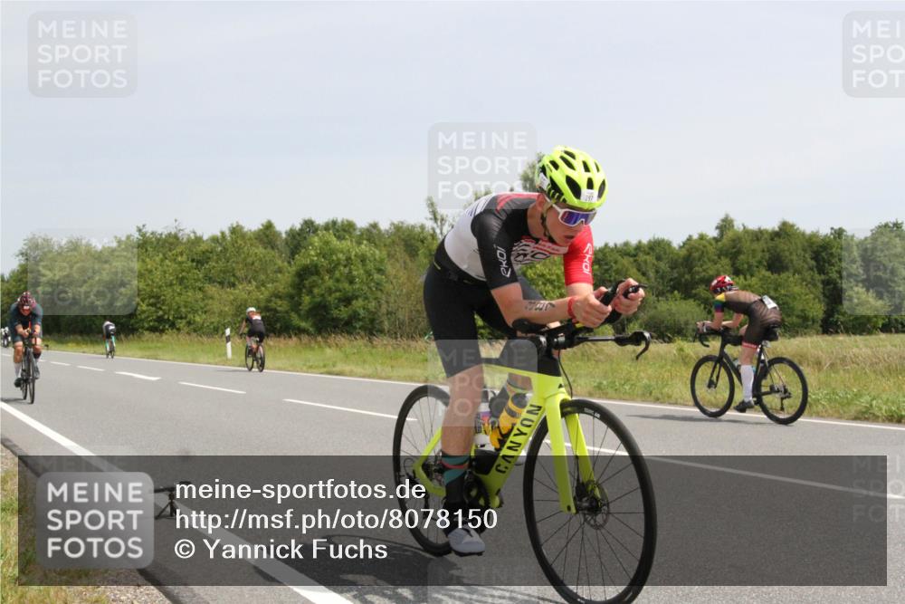 22.06.2025 - Viking Triathlon Yannick Fuchs http://msf.ph/oto/8078150 22.06.2025 12:05:53 Radfahren 20, 265, 387, 425, 637 meine-sportfotos.de
