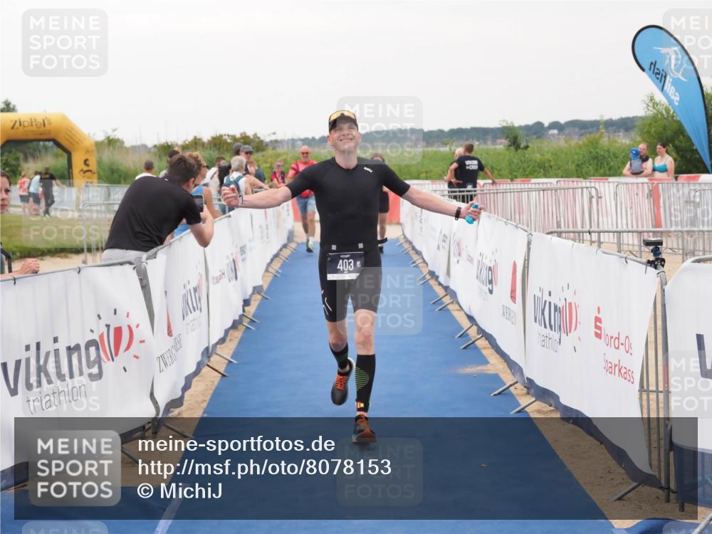 22.06.2025 - Viking Triathlon MichiJ http://msf.ph/oto/8078153 22.06.2025 16:03:03 Ziel 403, 650 meine-sportfotos.de