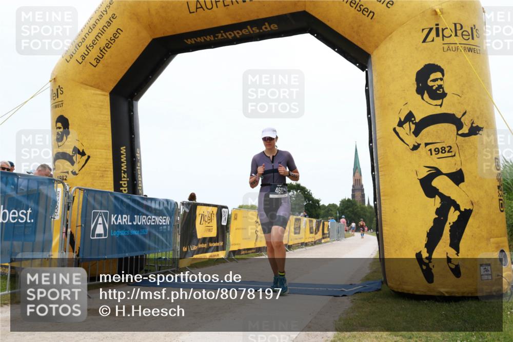 22.06.2025 - Viking Triathlon H.Heesch http://msf.ph/oto/8078197 22.06.2025 15:25:49 Laufen 44, 343, 460 meine-sportfotos.de