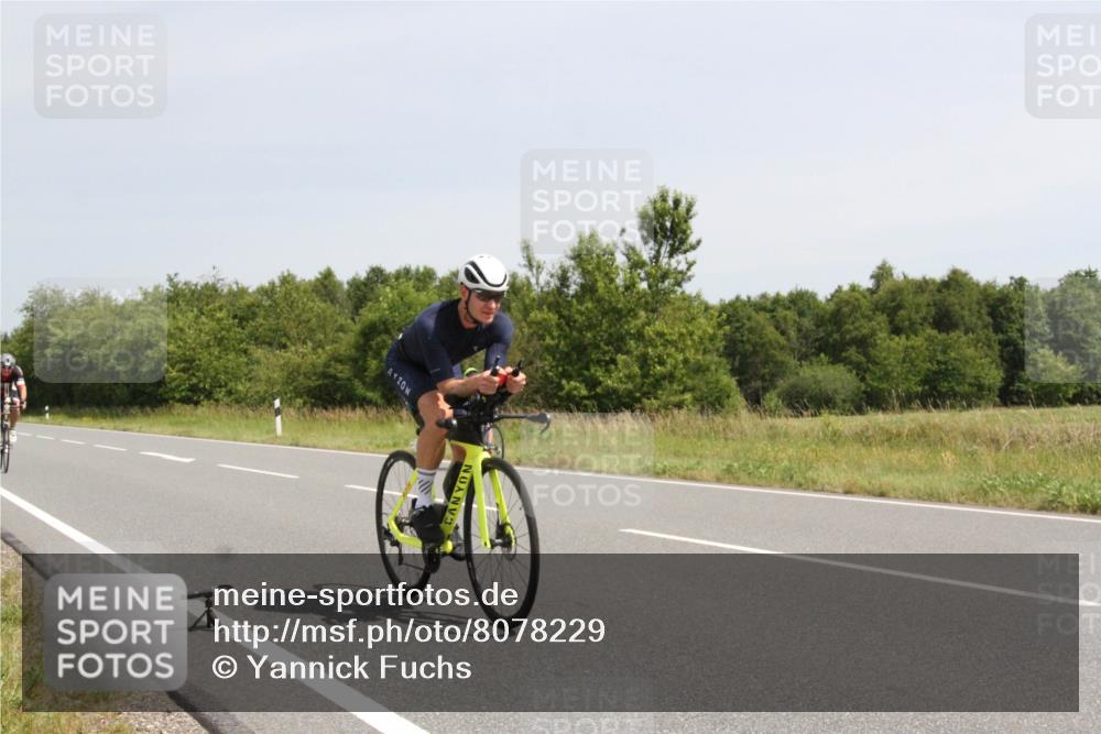 22.06.2025 - Viking Triathlon Yannick Fuchs http://msf.ph/oto/8078229 22.06.2025 12:06:09 Radfahren 70, 134, 208, 300, 323, 447, 456 meine-sportfotos.de