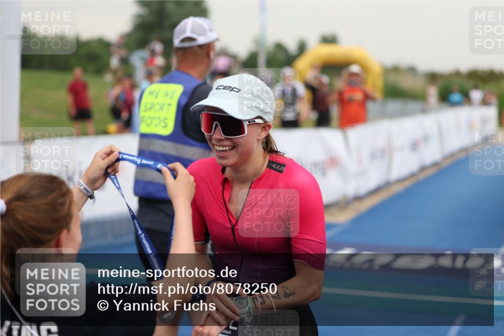 22.06.2025 - Viking Triathlon Yannick Fuchs http://msf.ph/oto/8078250 22.06.2025 16:35:36 Ziel 472 meine-sportfotos.de