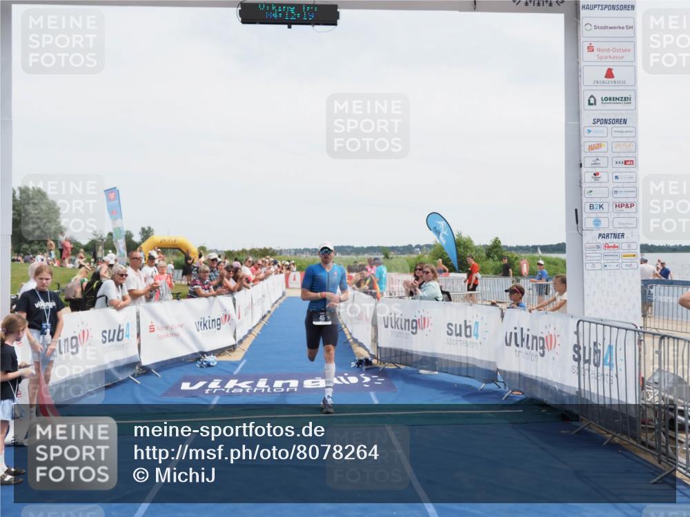22.06.2025 - Viking Triathlon MichiJ http://msf.ph/oto/8078264 22.06.2025 14:12:29 Ziel 45 meine-sportfotos.de