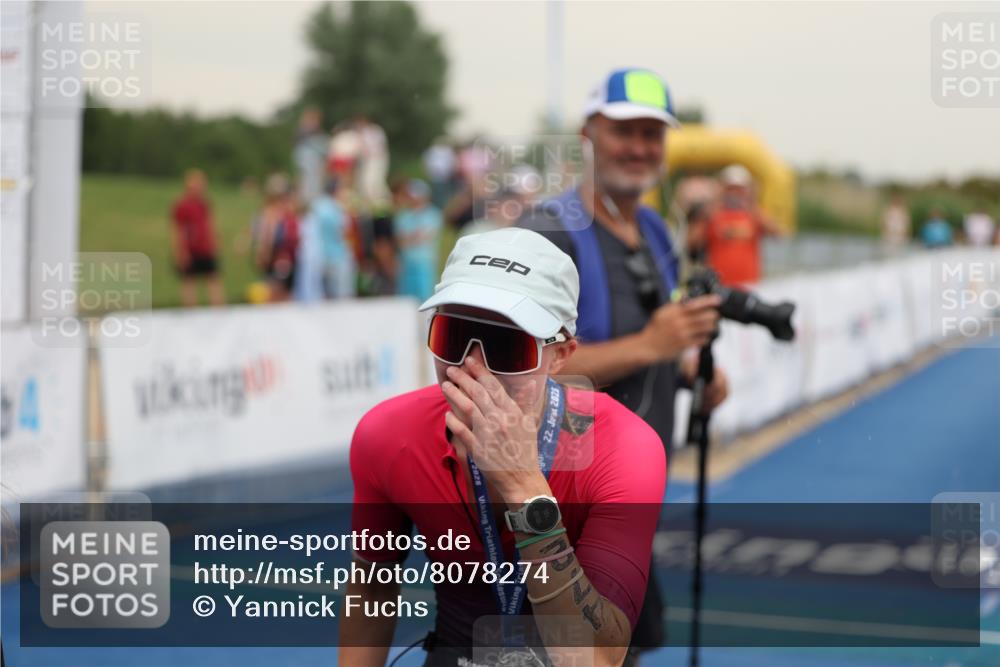 22.06.2025 - Viking Triathlon Yannick Fuchs http://msf.ph/oto/8078274 22.06.2025 16:35:38 Ziel 472 meine-sportfotos.de
