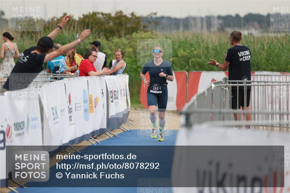 22.06.2025 - Viking Triathlon Yannick Fuchs http://msf.ph/oto/8078292 22.06.2025 16:36:18 Ziel 244 meine-sportfotos.de
