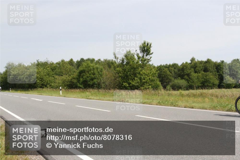 22.06.2025 - Viking Triathlon Yannick Fuchs http://msf.ph/oto/8078316 22.06.2025 12:06:41 Radfahren 52, 390, 471 meine-sportfotos.de