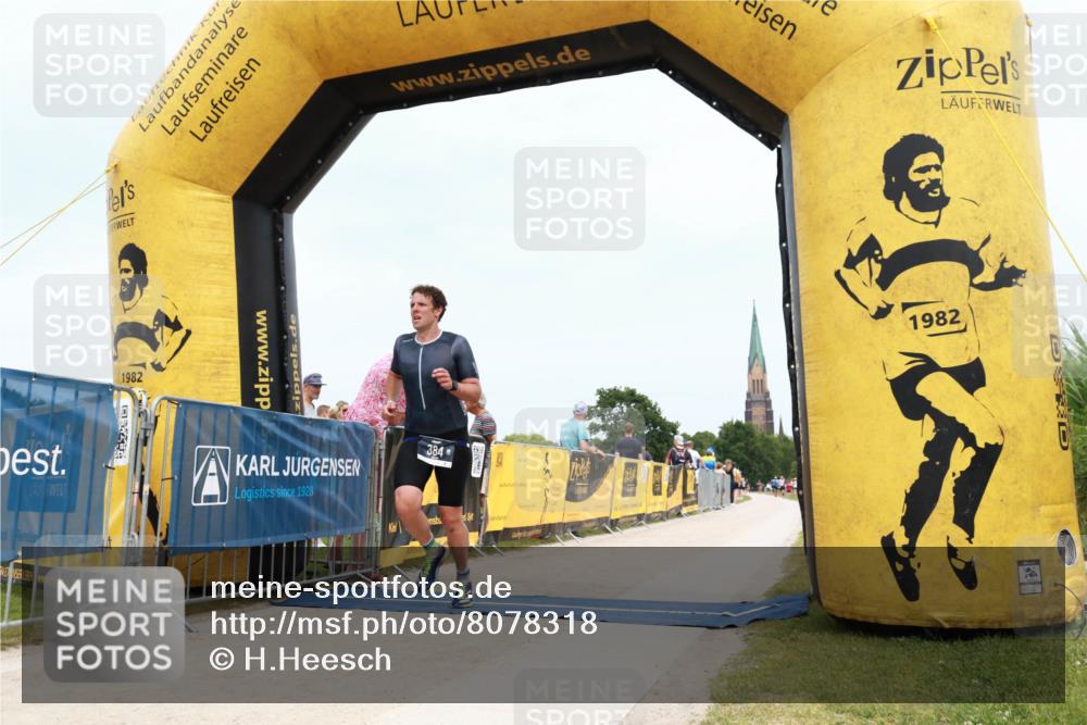 22.06.2025 - Viking Triathlon H.Heesch http://msf.ph/oto/8078318 22.06.2025 14:39:25 Laufen 384 meine-sportfotos.de