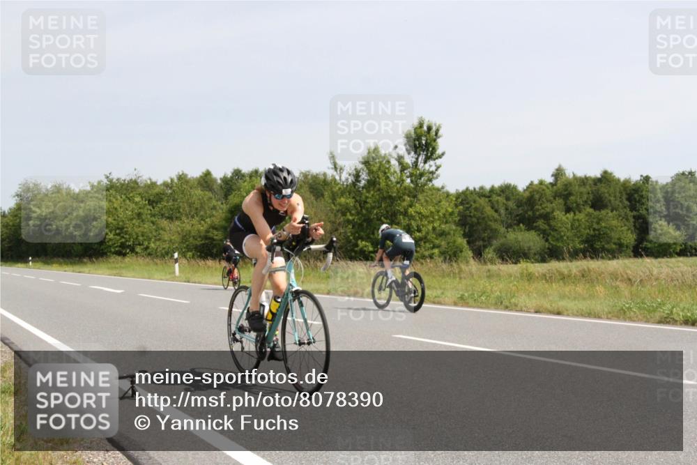 22.06.2025 - Viking Triathlon Yannick Fuchs http://msf.ph/oto/8078390 22.06.2025 12:07:18 Radfahren 3, 24, 143, 200, 469 meine-sportfotos.de