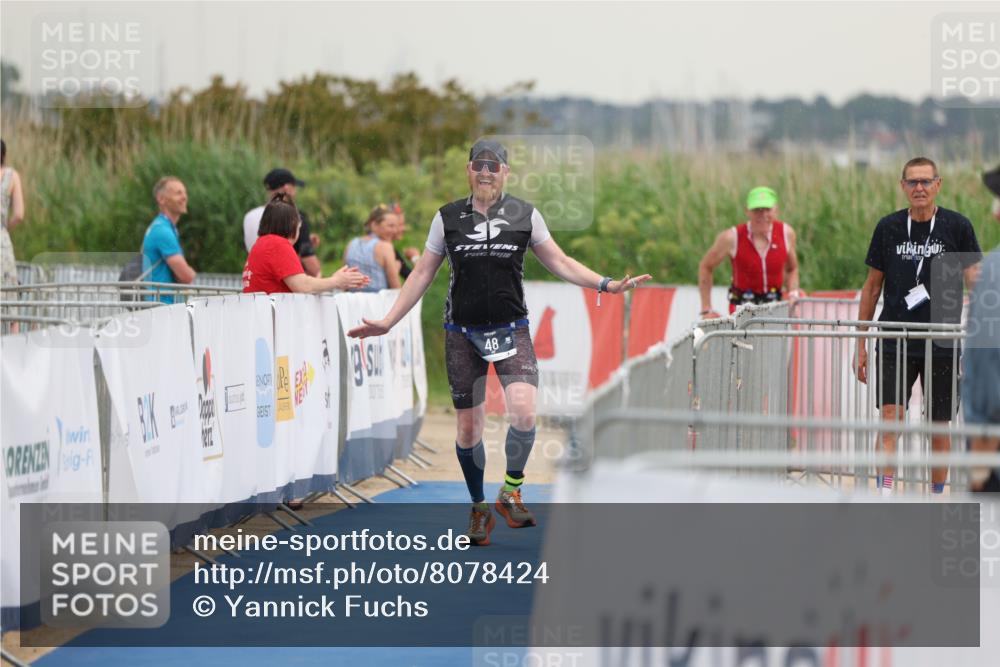 22.06.2025 - Viking Triathlon Yannick Fuchs http://msf.ph/oto/8078424 22.06.2025 16:36:43 Ziel 48 meine-sportfotos.de